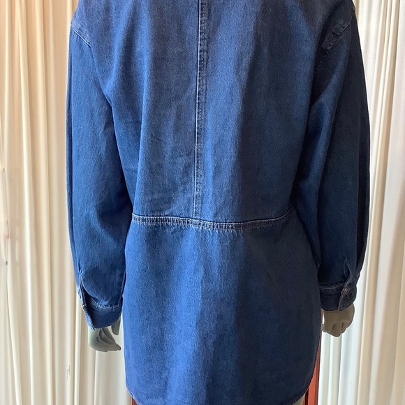 H&M Women’s Pullover Blue Denim Top Side Slits Size Medium - Picture 6 of 9